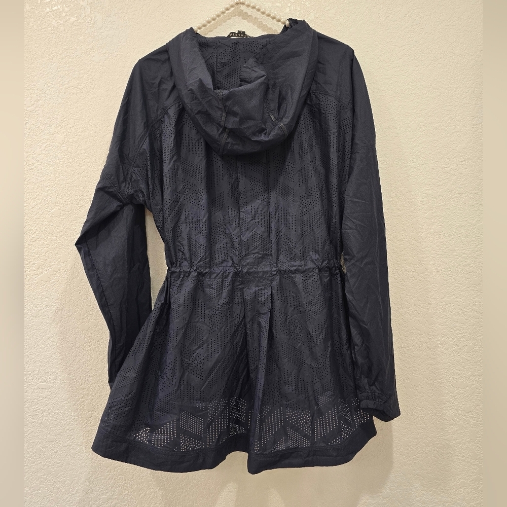 Athleta Passport Jacket in navy blue - Picture 4 of 7